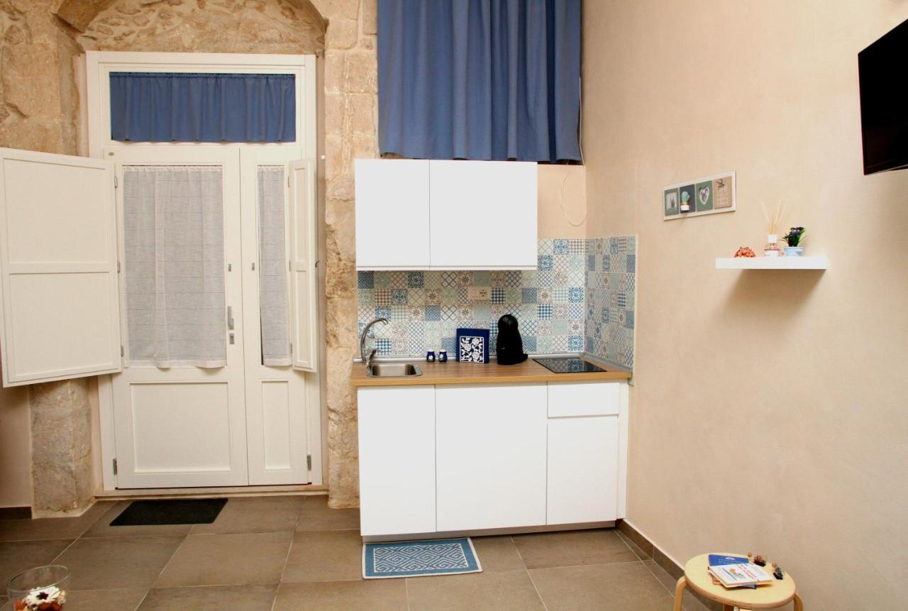 סירקוזה Essentia Rooms- Ortigia Holidays מראה חיצוני תמונה