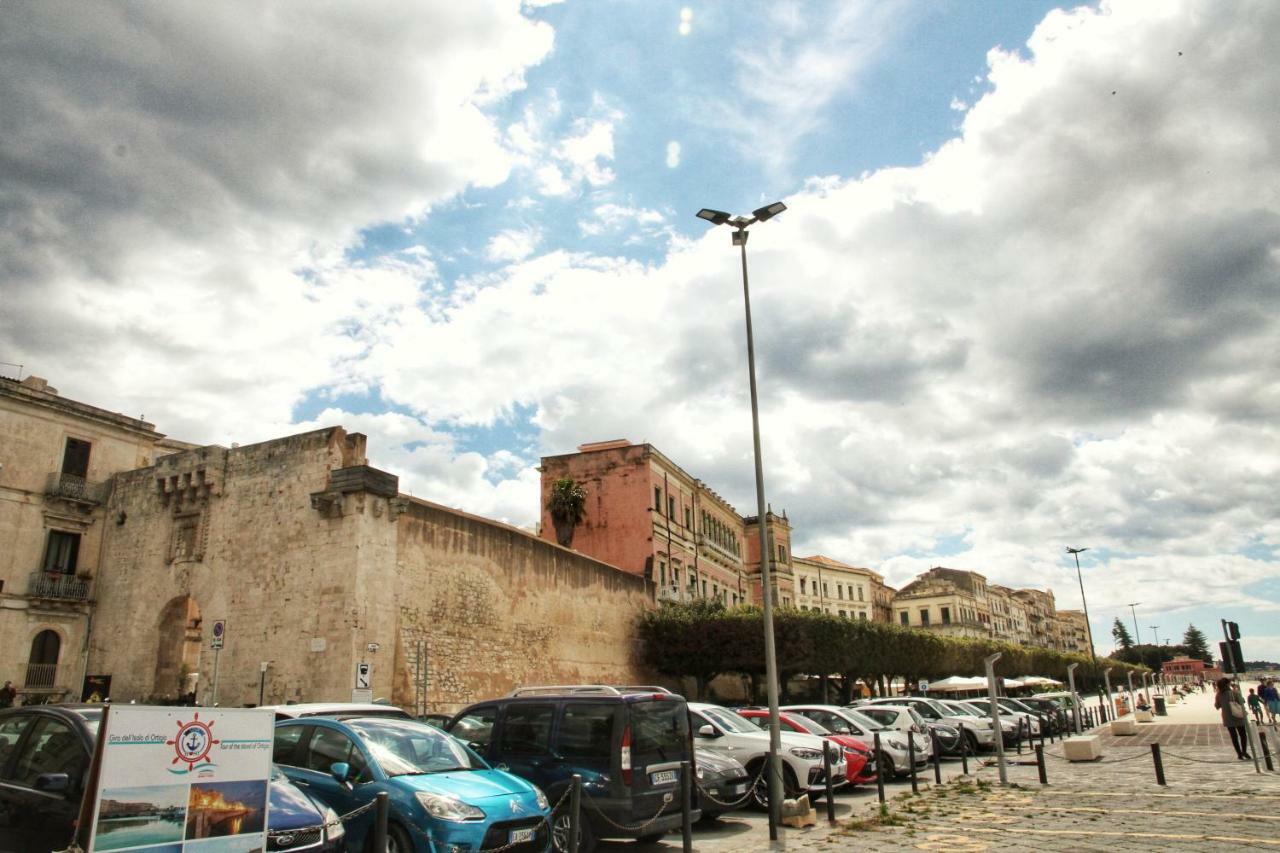 סירקוזה Essentia Rooms- Ortigia Holidays מראה חיצוני תמונה