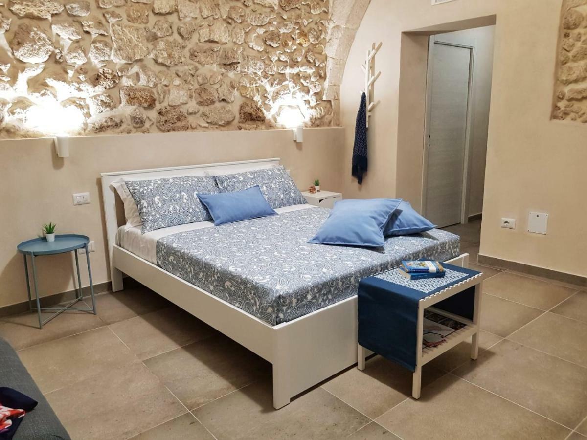 סירקוזה Essentia Rooms- Ortigia Holidays מראה חיצוני תמונה