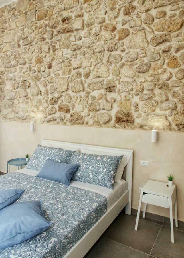 סירקוזה Essentia Rooms- Ortigia Holidays מראה חיצוני תמונה