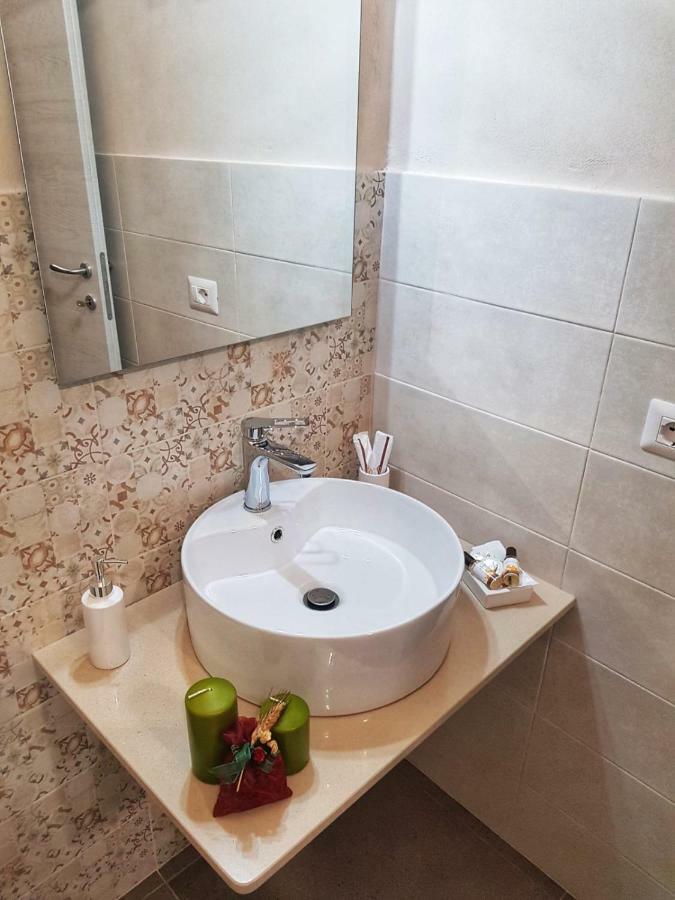 סירקוזה Essentia Rooms- Ortigia Holidays מראה חיצוני תמונה