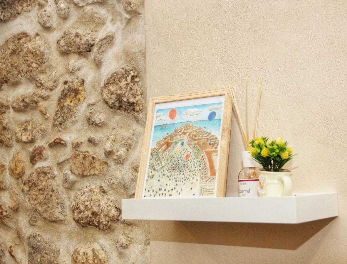 סירקוזה Essentia Rooms- Ortigia Holidays מראה חיצוני תמונה