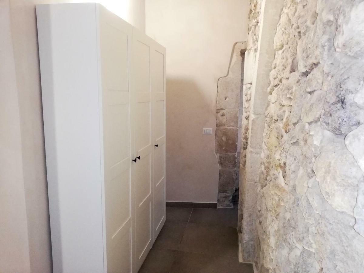 סירקוזה Essentia Rooms- Ortigia Holidays מראה חיצוני תמונה