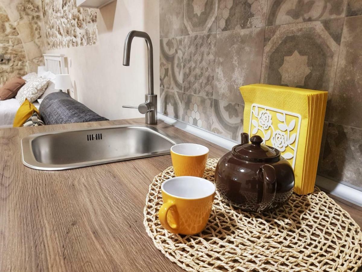 סירקוזה Essentia Rooms- Ortigia Holidays מראה חיצוני תמונה