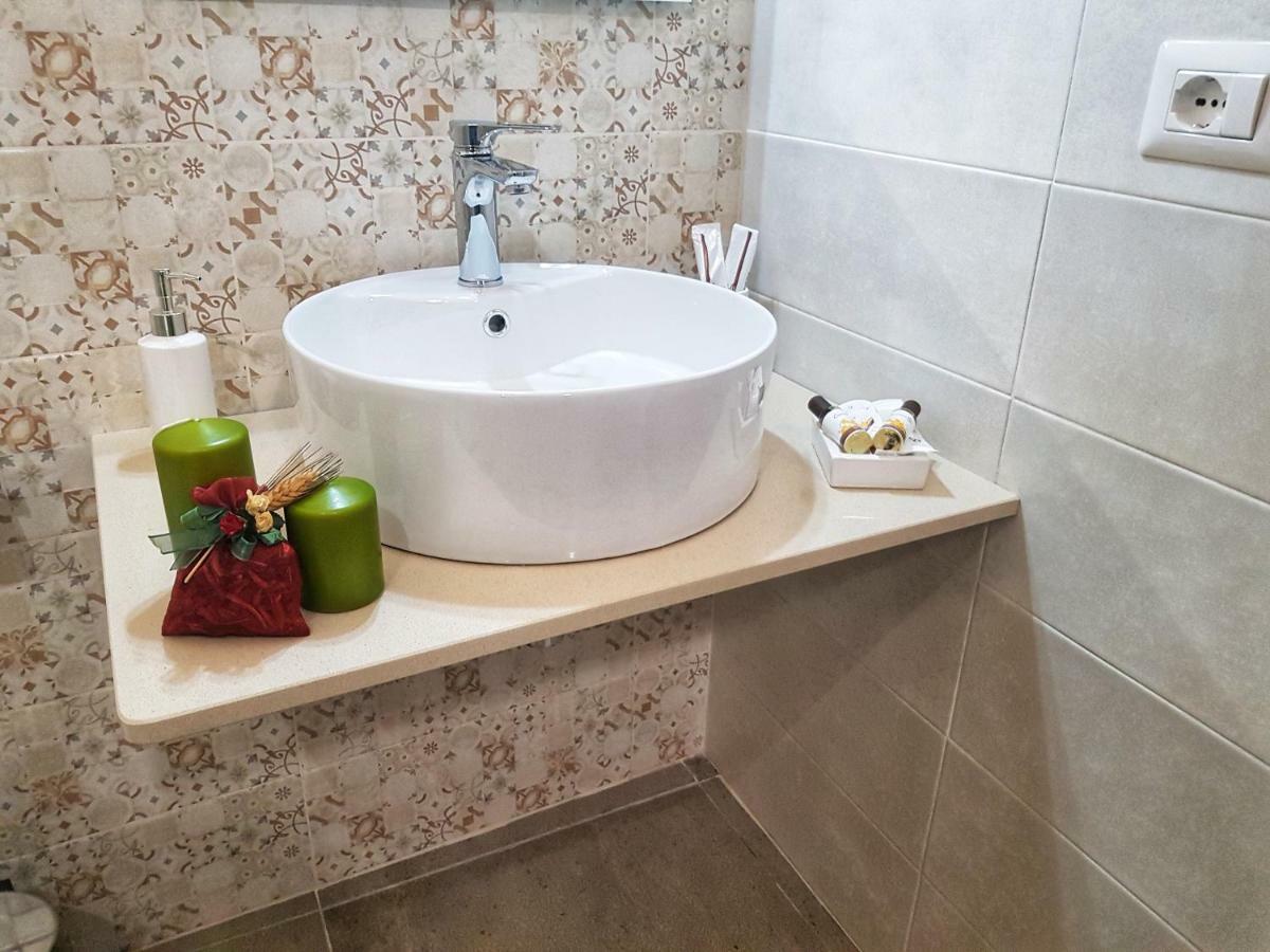 סירקוזה Essentia Rooms- Ortigia Holidays מראה חיצוני תמונה