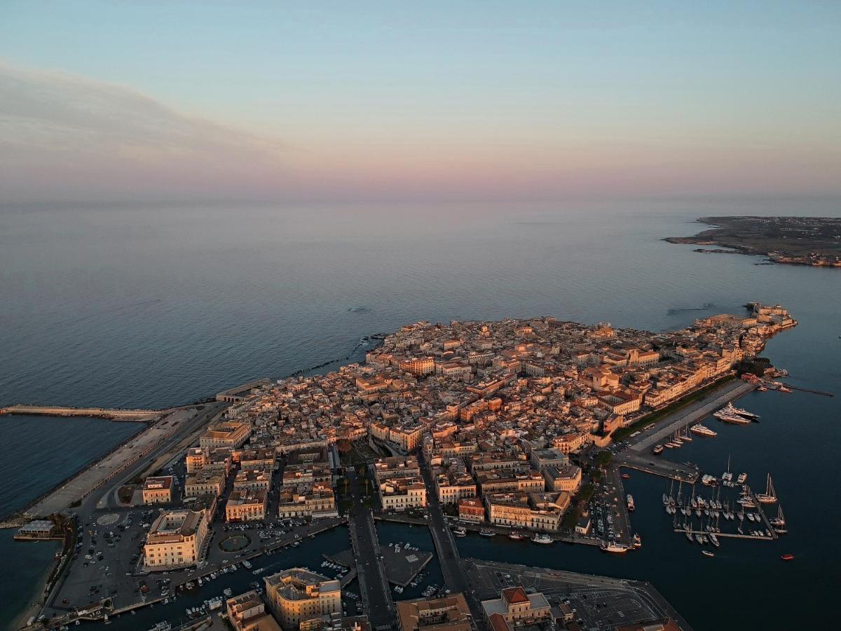 סירקוזה Essentia Rooms- Ortigia Holidays מראה חיצוני תמונה